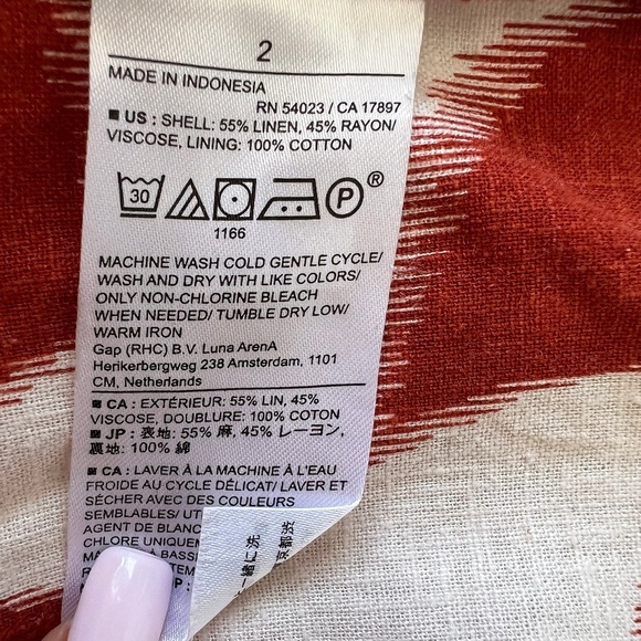 Banana Republic Matching Set – Crop Top (Size 2) & Tulip Midi Skirt (Size 4) - Picture 6 of 14